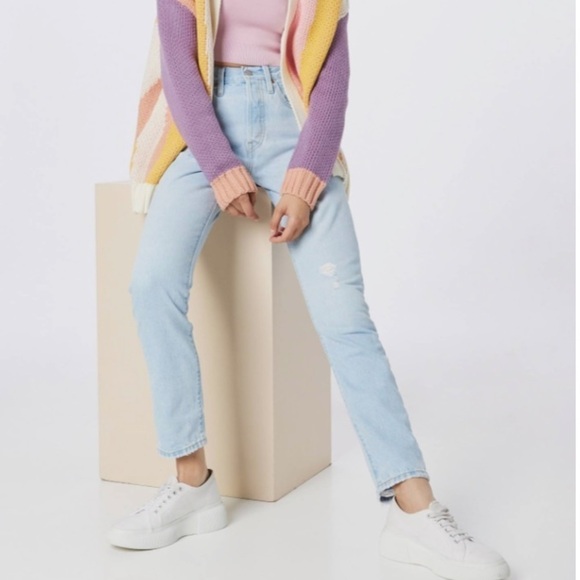 NWT Levi’s 501 High Rise Distressed Skinny Jeans in Ojai Snow - Picture 2 of 10